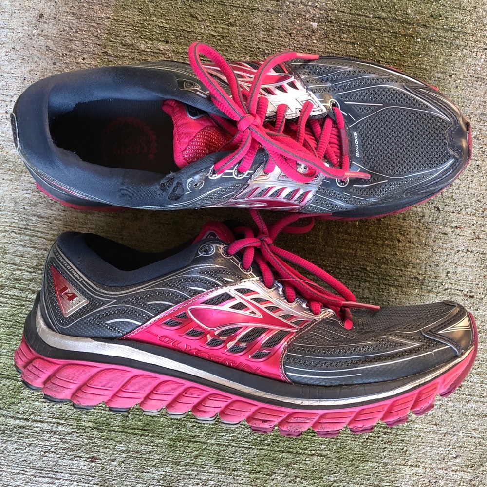 Brooks Glycerin running shoes size 8